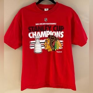 Reebok Chicago Blackhawks 2013 Stanley Cup Champions T-Shirt-L-UEC
